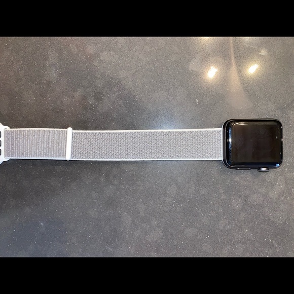 Apple Watch Nike+ Series 3 (GPS) 42MM Space Gray - Picture 1 of 3